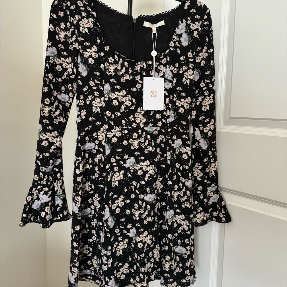 Floral dress, nwt, long sleeve